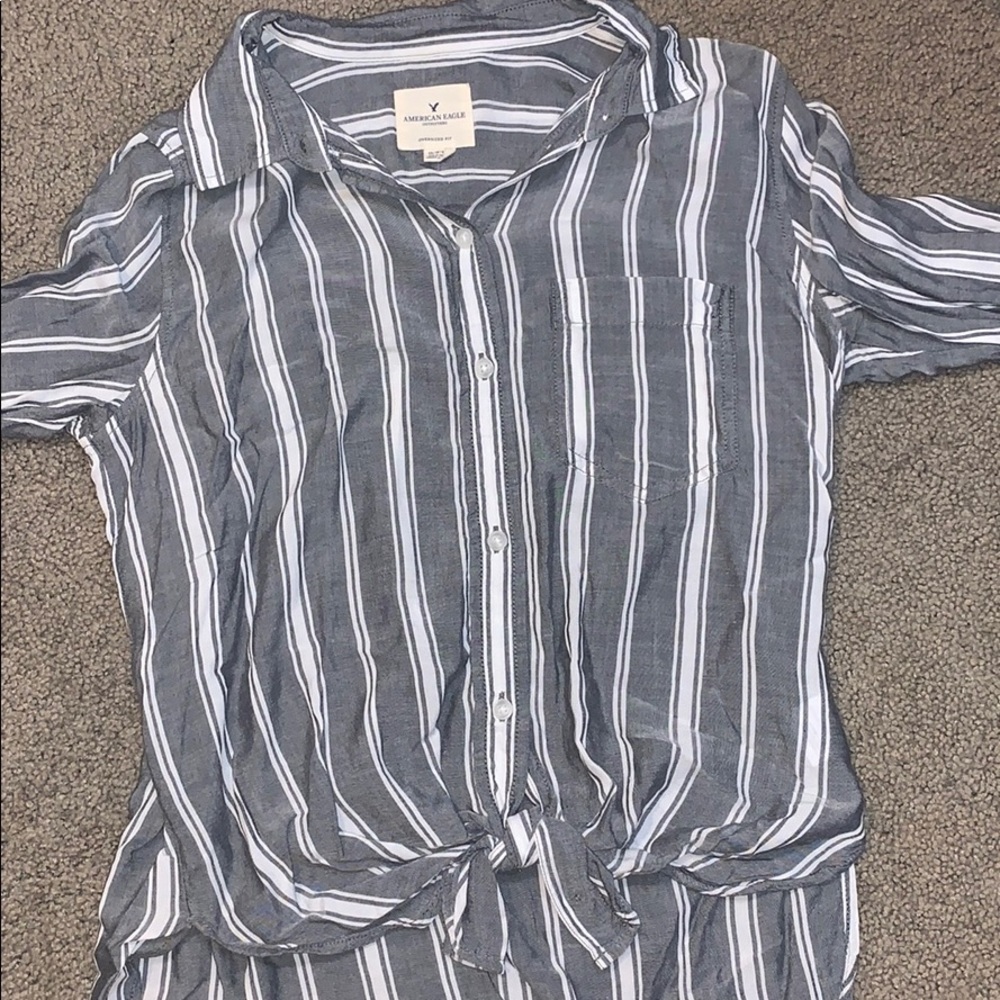 American Eagle buttoned shirt